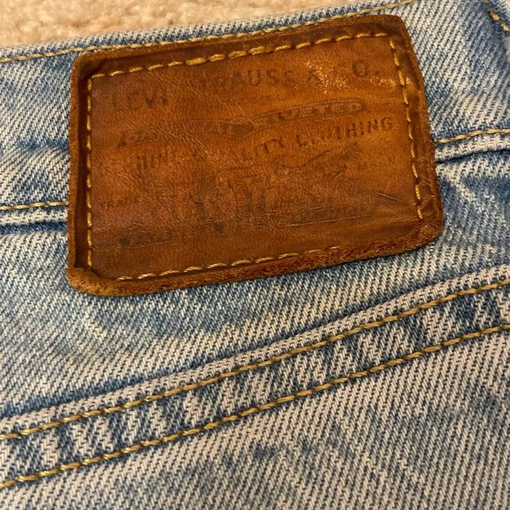 Levi’s Ribcage Straight Light Wash Denim Jeans, Button Fly, Women’s Size 25 - Picture 11 of 15